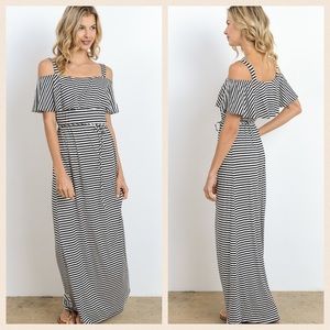 GILLI Open Shoulder Striped Maxi Dress